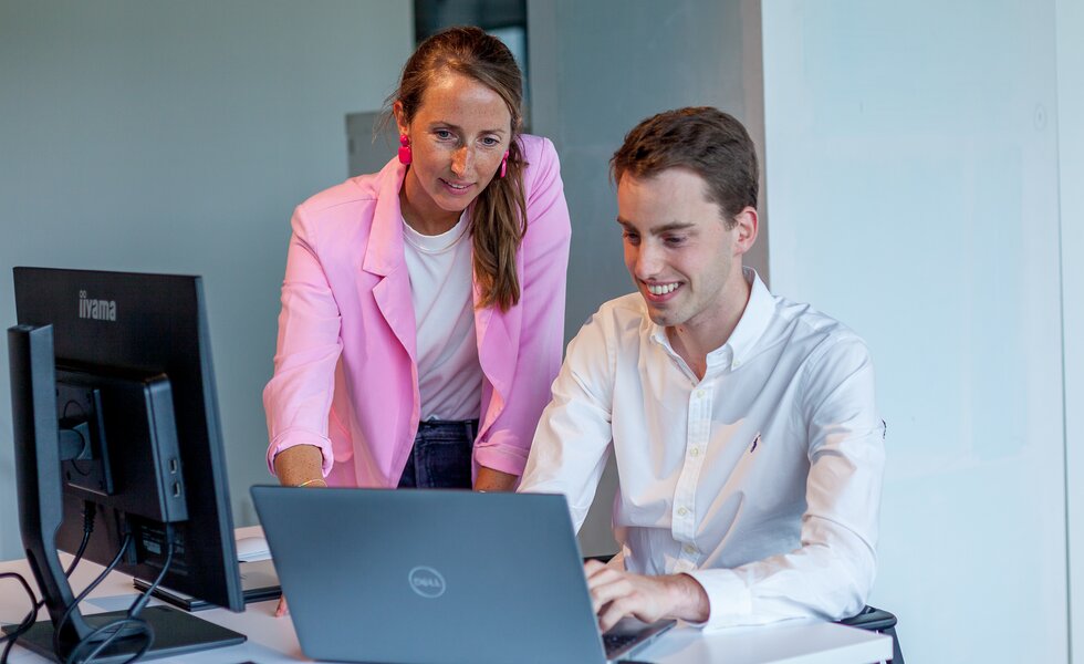 junior consultant